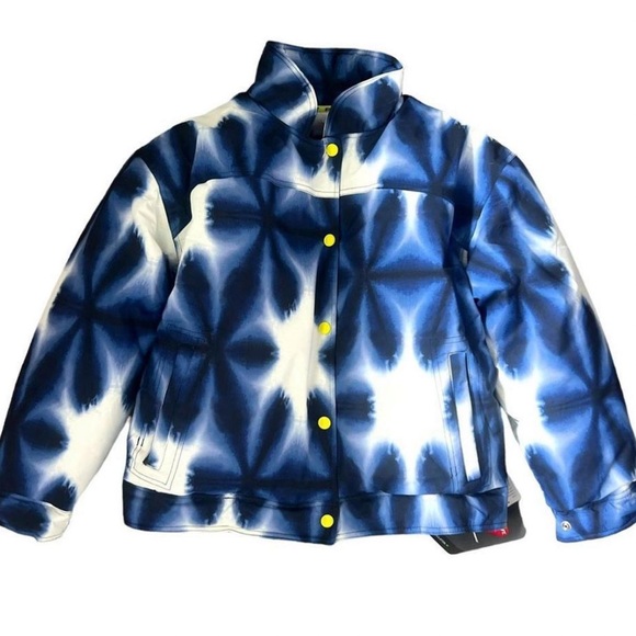 Free People Jackets & Blazers - NWOT Free People Movement Bunny Slope Printed Puffer / Blue‎ Print